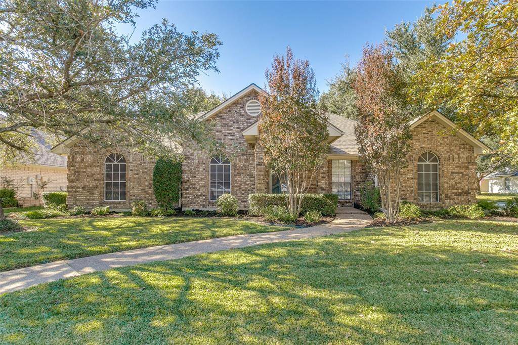 Keller, TX 76248,302 Creekside Drive