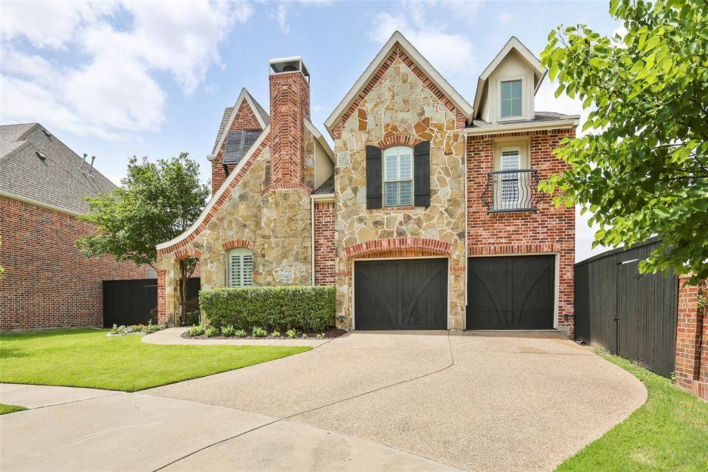 Plano, TX 75024,7020 Redstone Lane