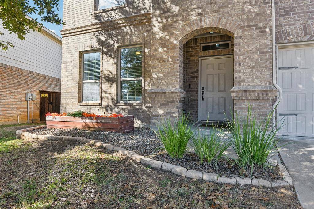 Fort Worth, TX 76120,2812 Merry View Lane