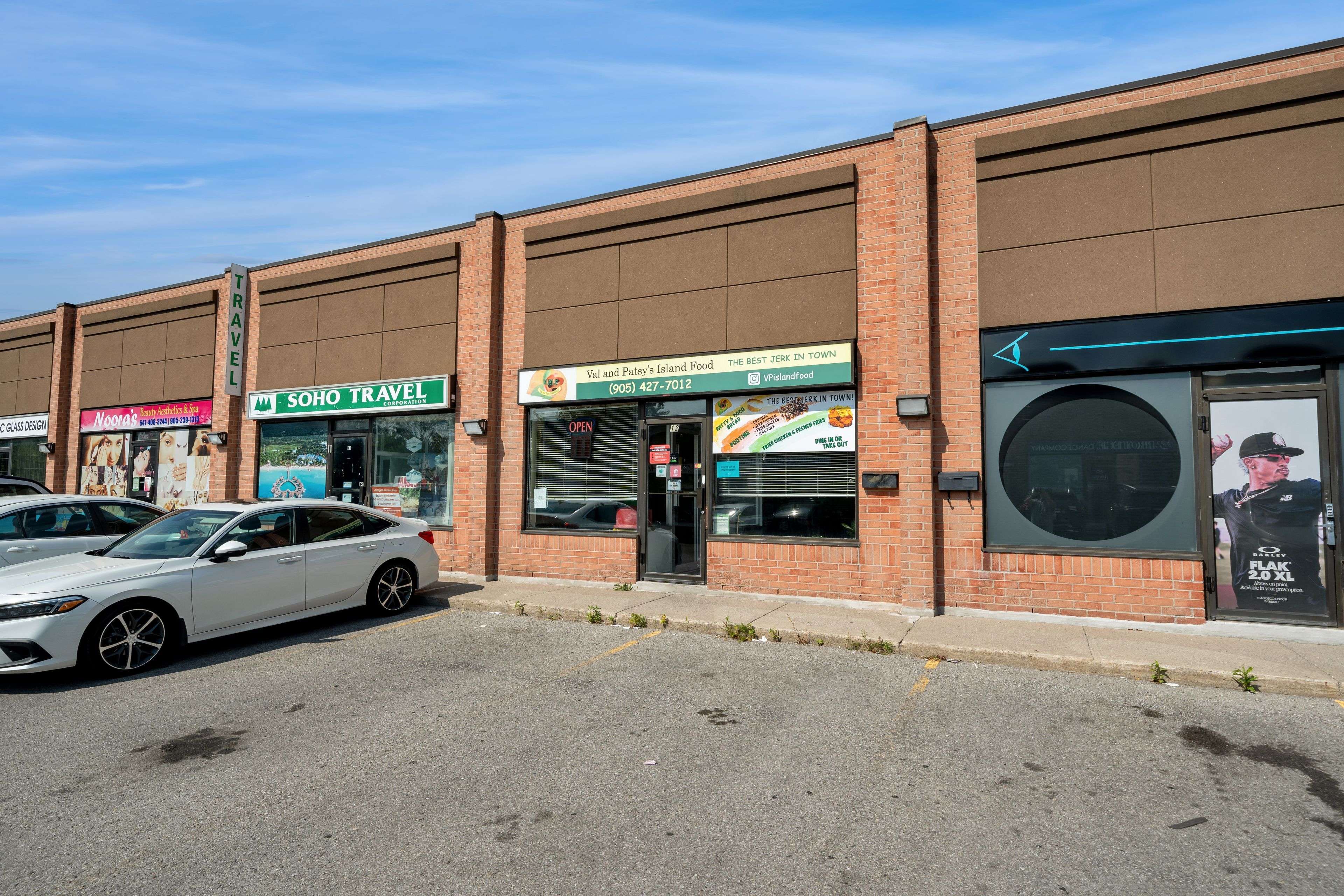 Ajax, ON L1S 4S2,676 Monarch AVE S #12