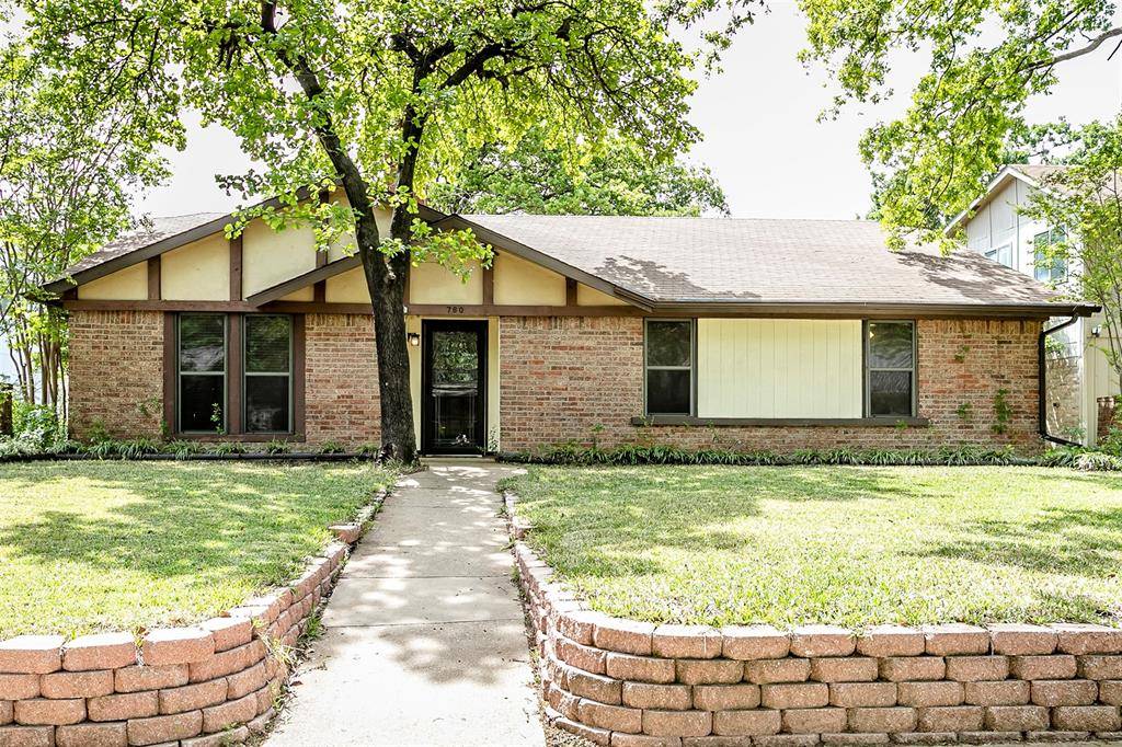 Lewisville, TX 75067,760 Hummingbird Circle