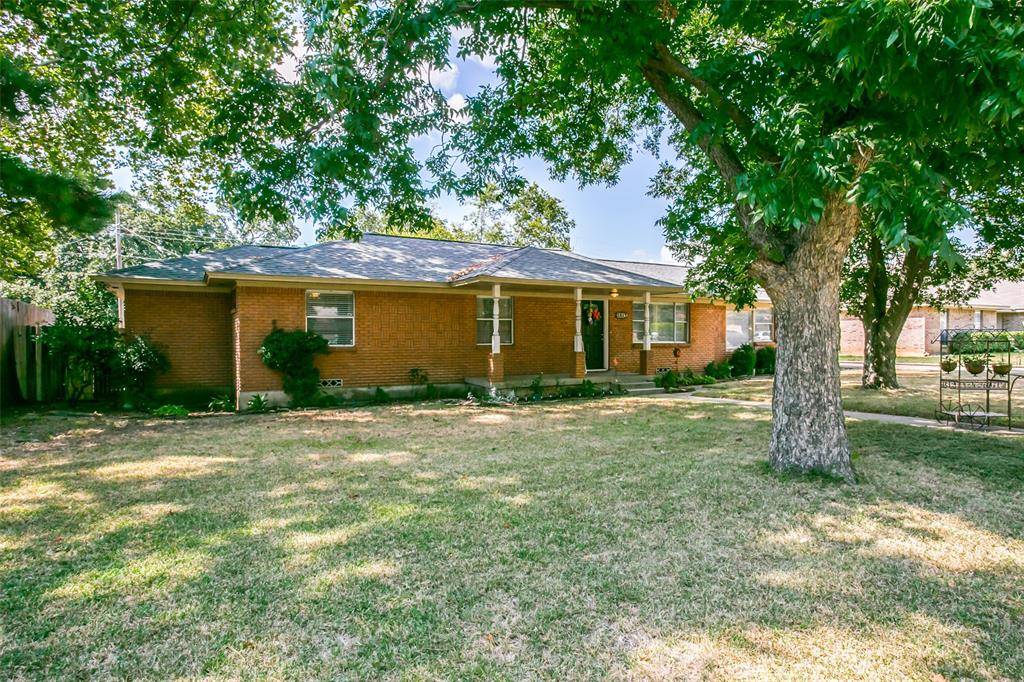 Corinth, TX 76210,2814 Silvermeadow Lane