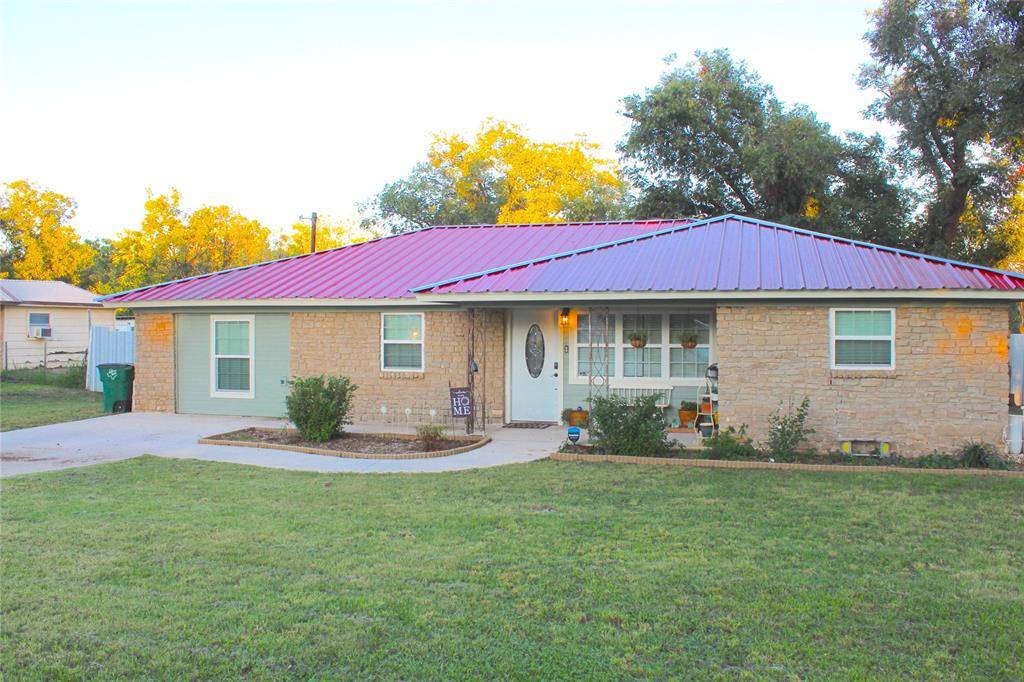 Clyde, TX 79510,501 Bowie Street