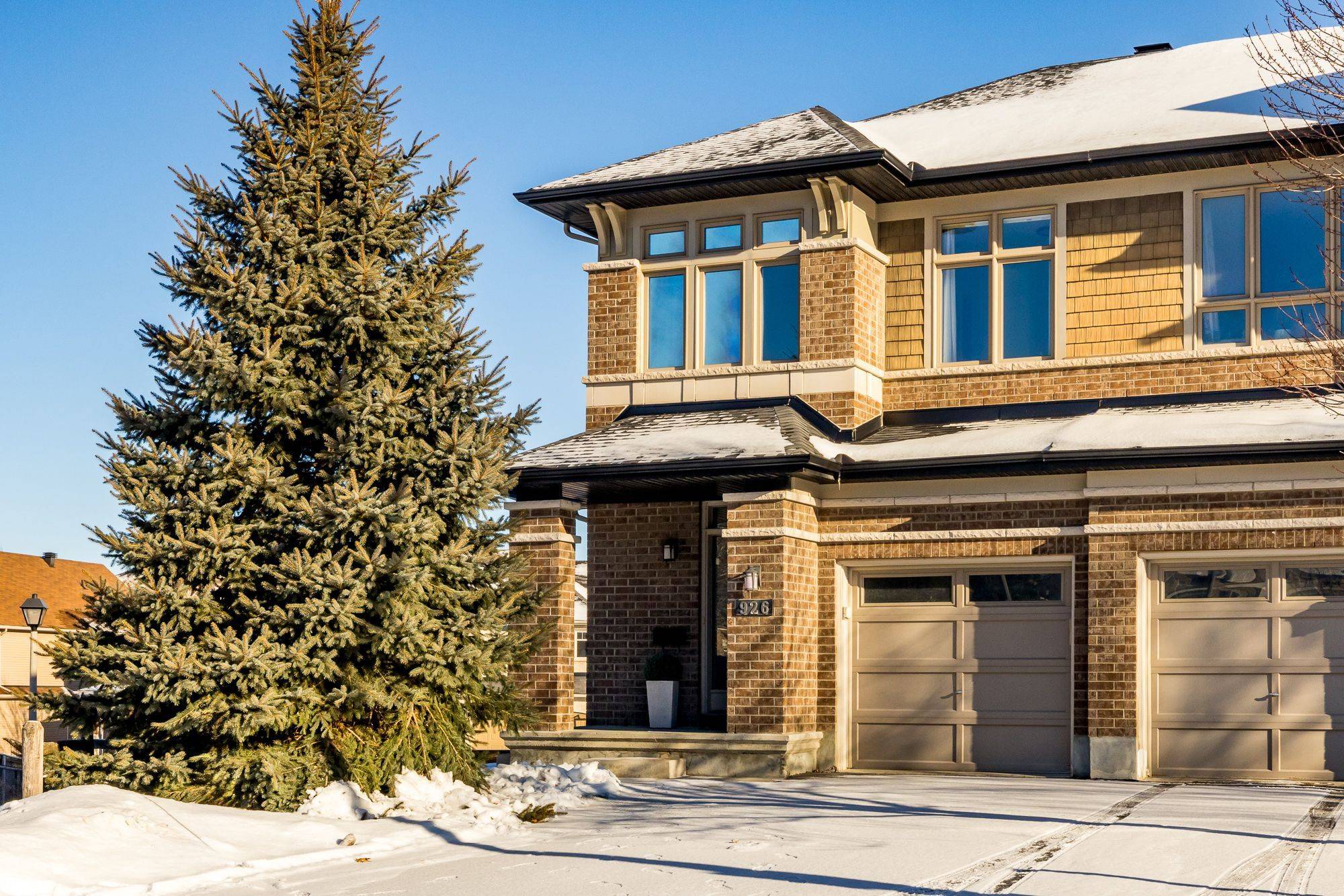 Kanata, ON K2T 0B7,926 Fletcher CIR