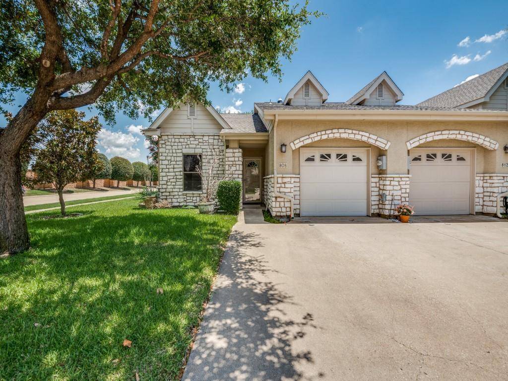 Grand Prairie, TX 75051,808 Kitty Hawk Lane