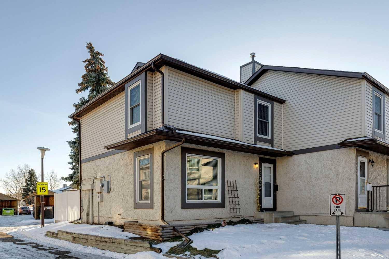 Calgary, AB T2J 6M6,231 Deerpoint LN SE