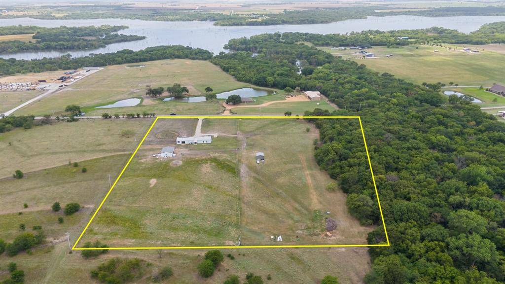 Tioga, TX 76271,1195 Buck Creek Road