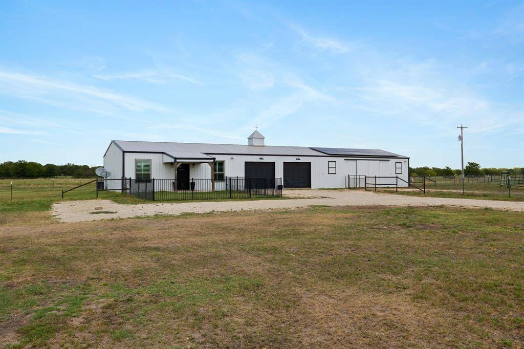 Tioga, TX 76271,1195 Buck Creek Road