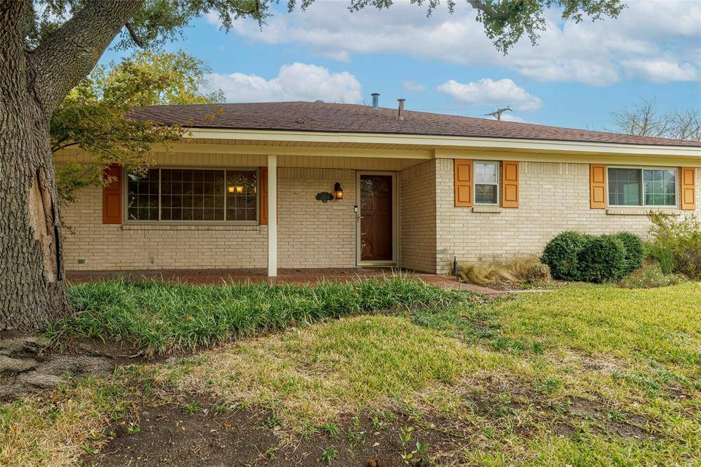 Fort Worth, TX 76133,3504 Glenmont Drive