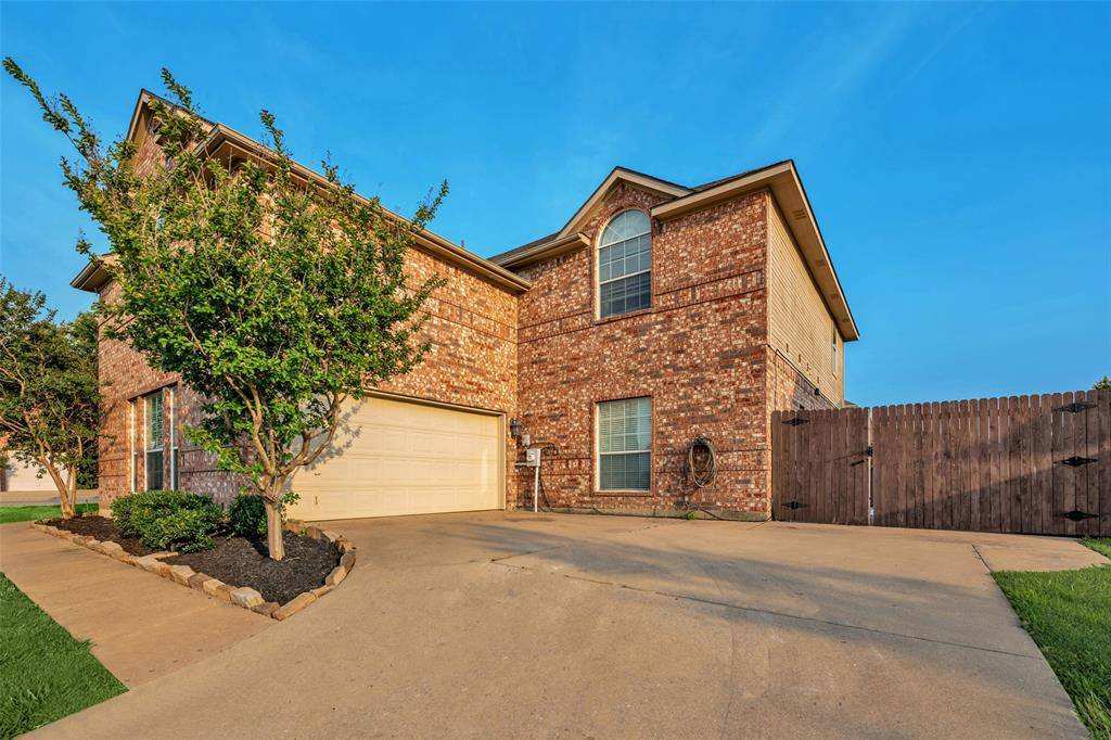 Kennedale, TX 76060,1132 River Rock Drive