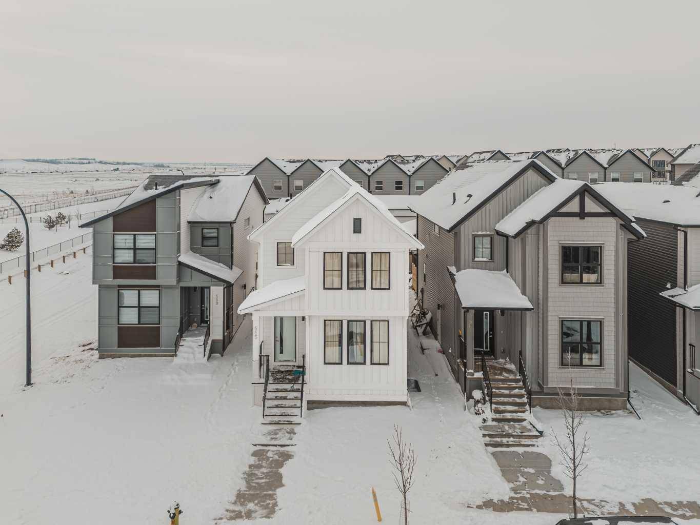 Airdrie, AB T4B 5H9,565 Southpoint PL SW