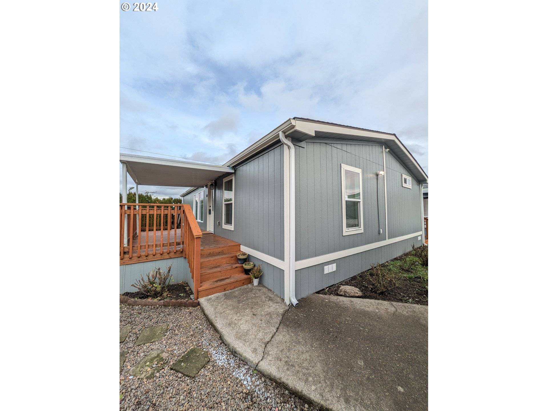 Salem, OR 97305,5075 COPPER CREEK LOOP