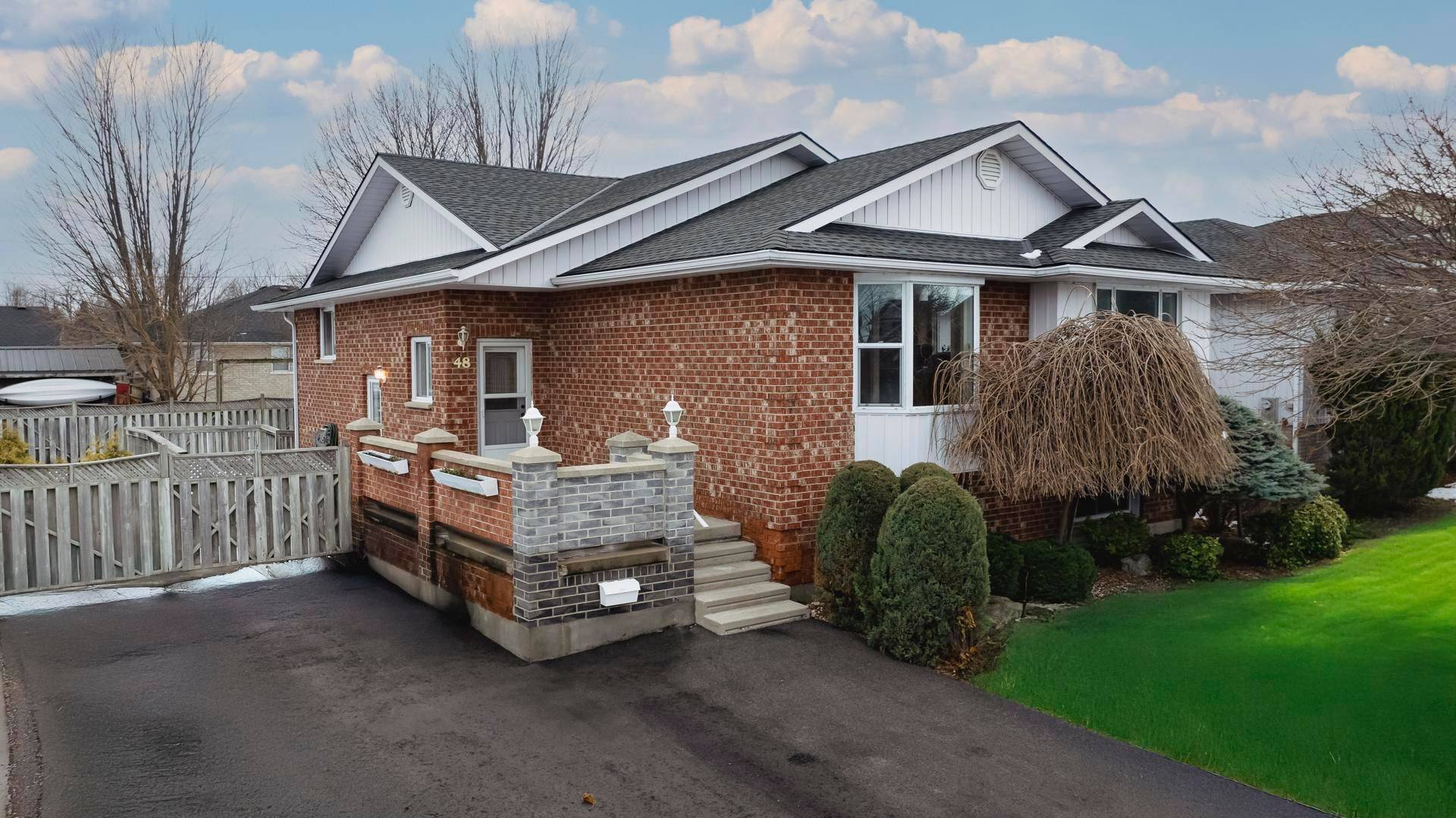 Goderich, ON N7A 4K8,48 Lee CRES