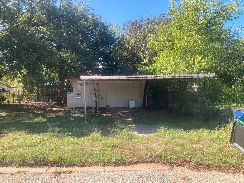 Graham, TX 76450,1328 Johnnie Avenue