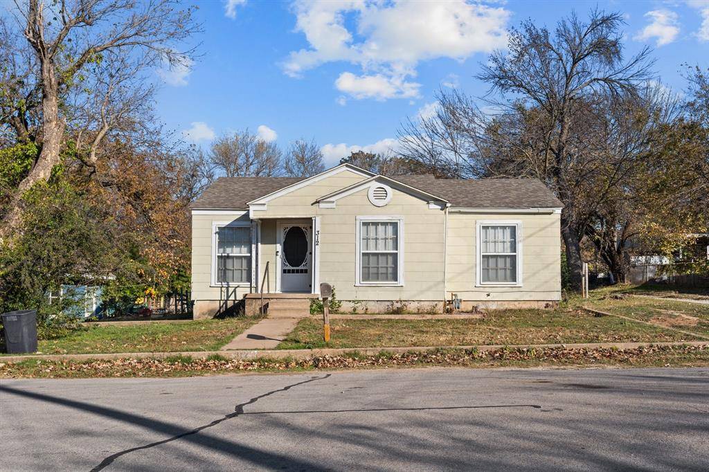 Weatherford, TX 76086,312 W Weatherford Street