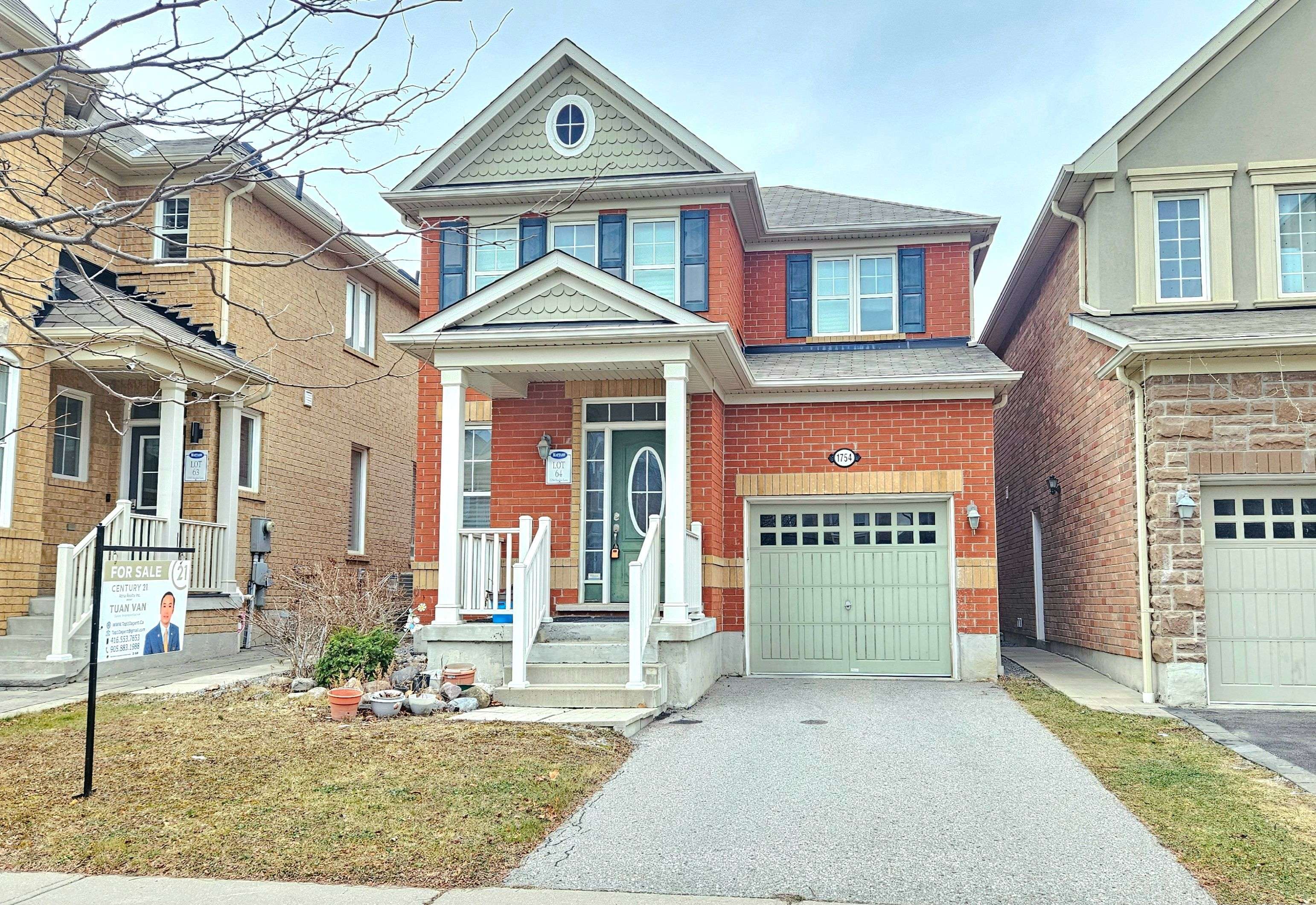 Pickering, ON L1X 0A9,1754 Hayden LN