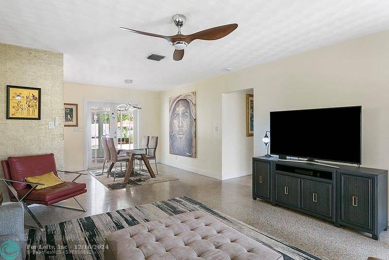 Wilton Manors, FL 33334,333 NE 28th St