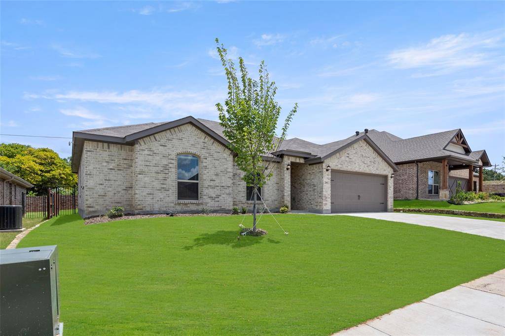 Burleson, TX 76028,2661 Streamside Drive