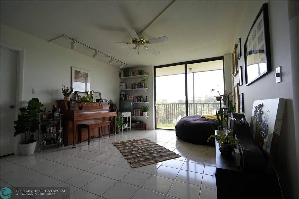 Lauderhill, FL 33319,5570 NW 44th St  #416A