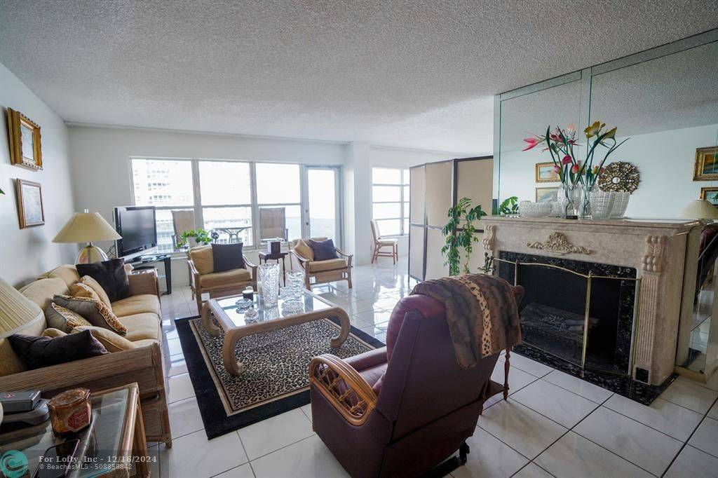 Fort Lauderdale, FL 33308,3500 Galt Ocean Dr  #1516