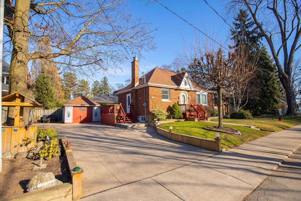 Halton, ON L6K 2Z3,39 Brant ST