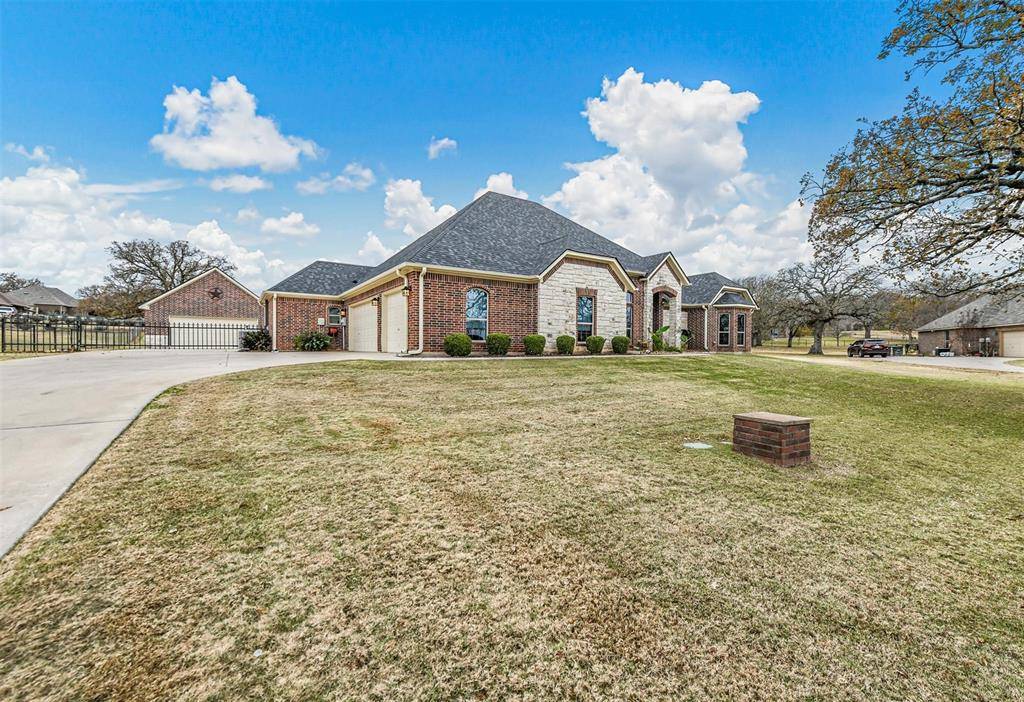 Weatherford, TX 76085,307 Ellis Creek Court