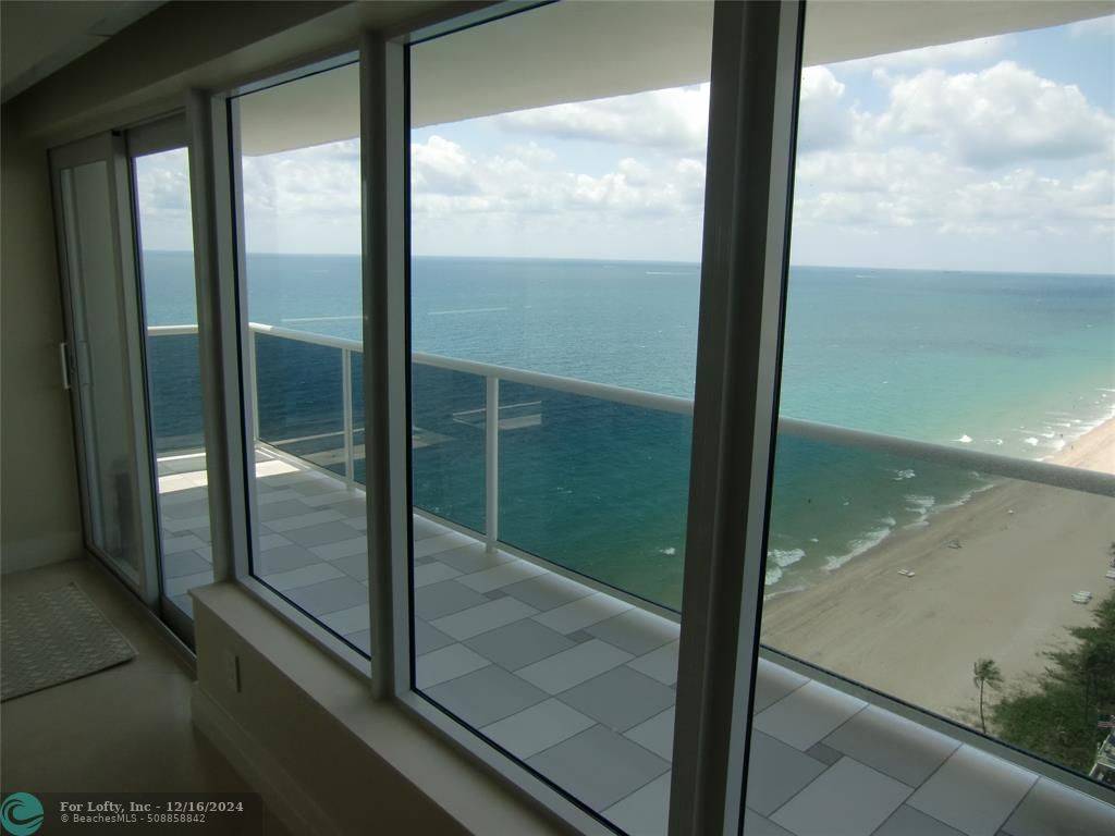 Fort Lauderdale, FL 33308,3500 Galt Ocean Dr  #2001