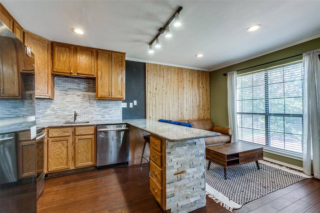 Addison, TX 75001,16301 Ledgemont Lane #217