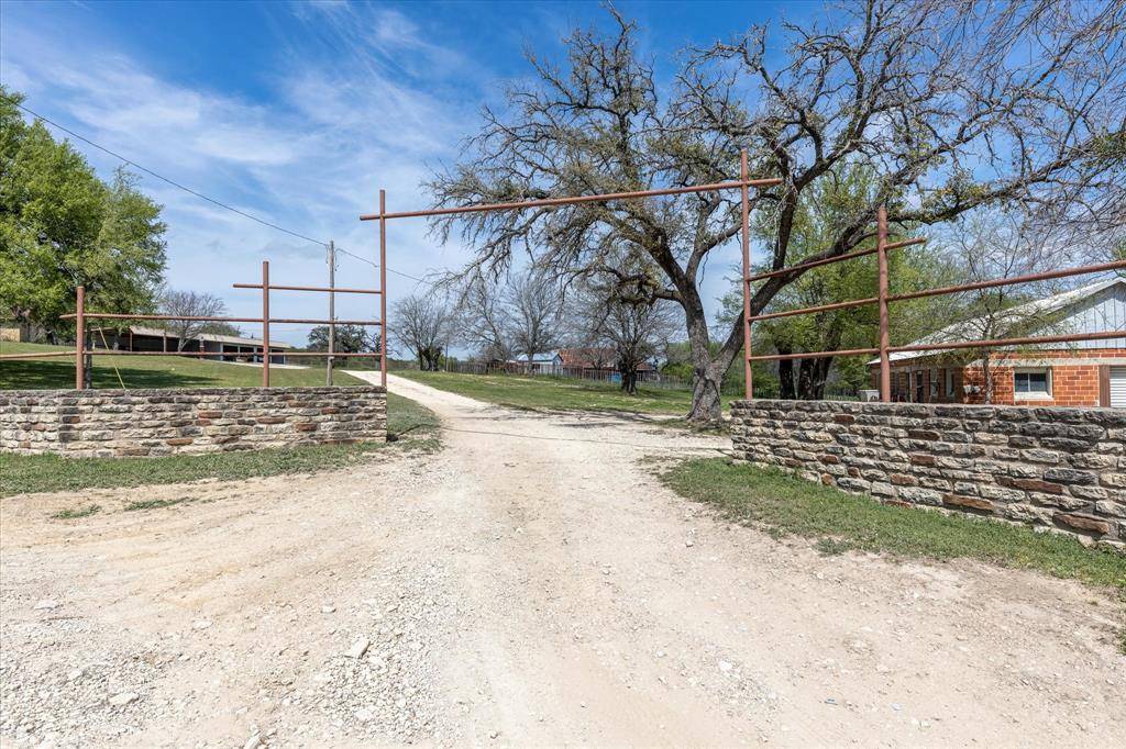 Hico, TX 76457,9885 County Road 270