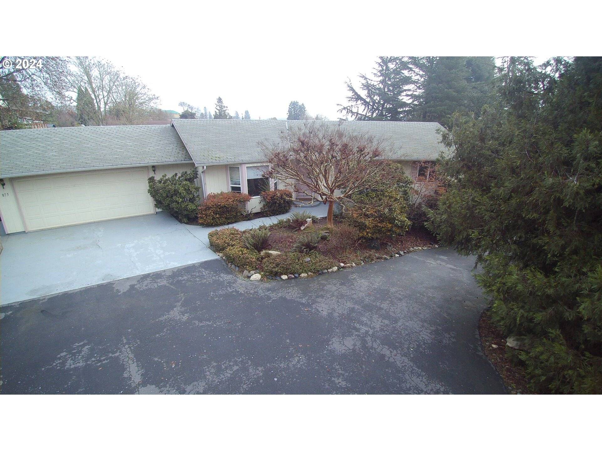 Myrtle Creek, OR 97457,875 NE ORCHARD DR