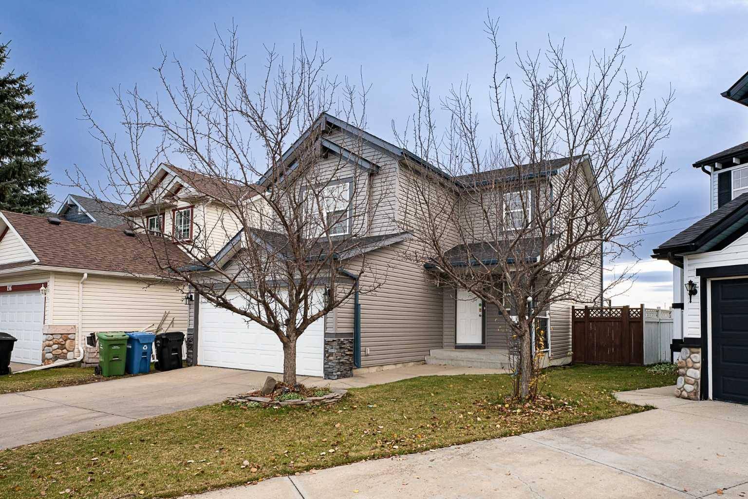 Calgary, AB T2Y 4E8,200 Somerglen Common SW