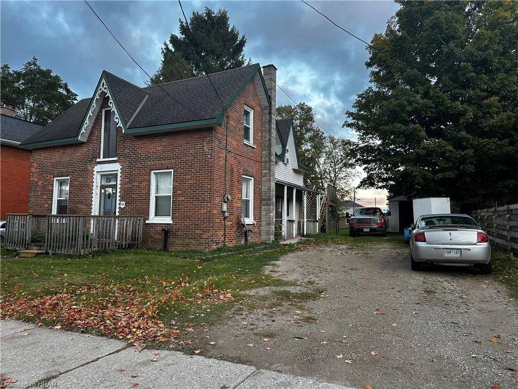 North Huron, ON N0G 2W0,379 FRANCES ST