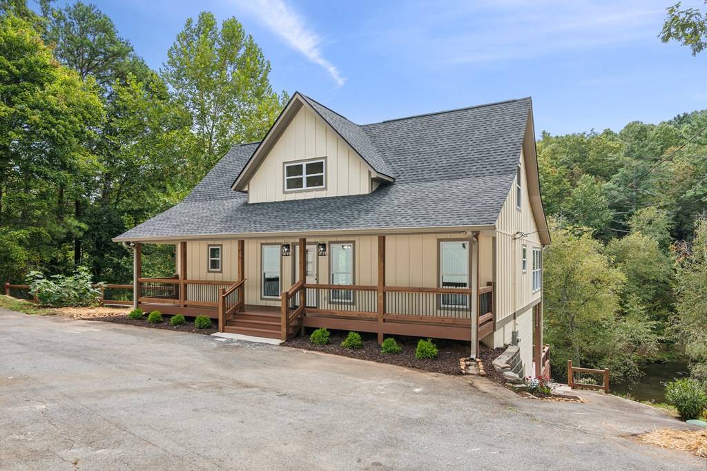 Ellijay, GA 30536,105 Riveredge Drive