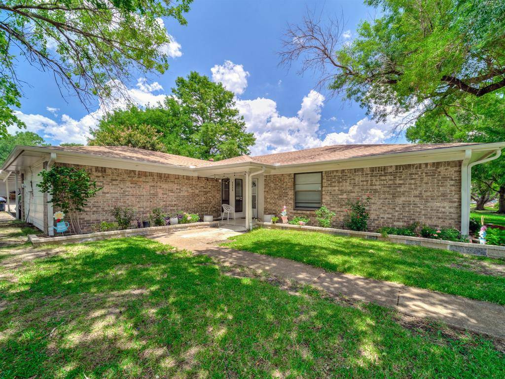 Mesquite, TX 75150,3327 Kensington Drive