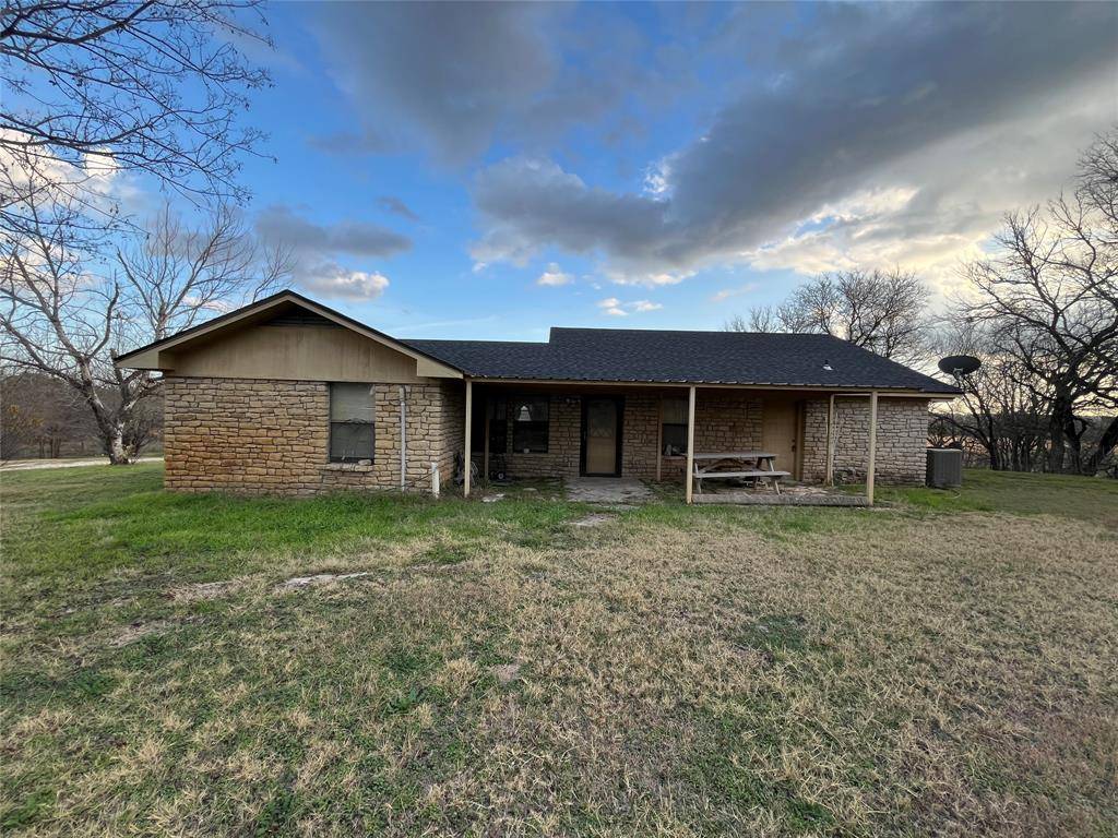 Hico, TX 76457,9885 County Road 270