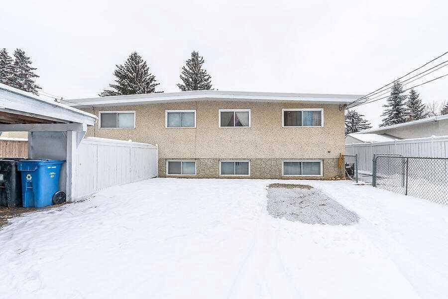 Calgary, AB T2K 4K3,7331 Huntertown CRES NW