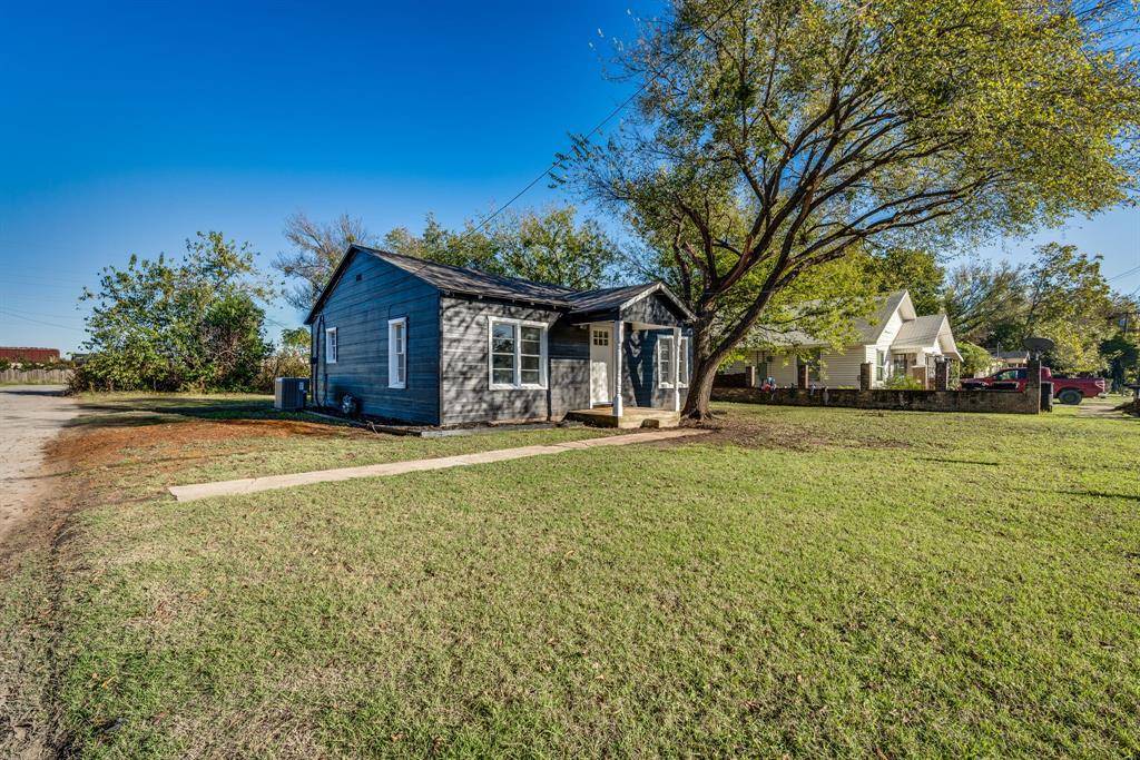 Cleburne, TX 76031,748 N Wilhite Street