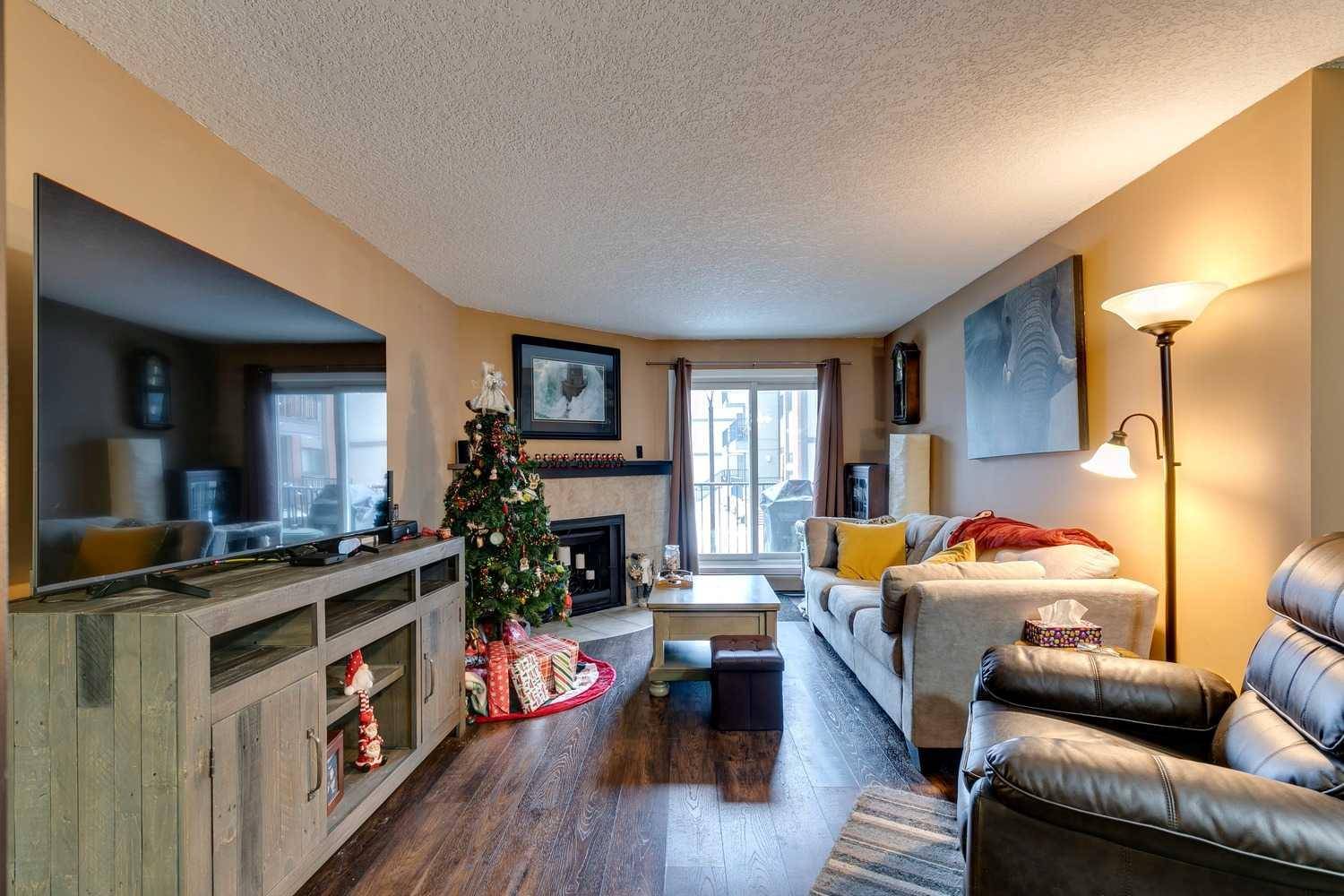 Calgary, AB T2W 5H1,13045 6 ST SW #4116