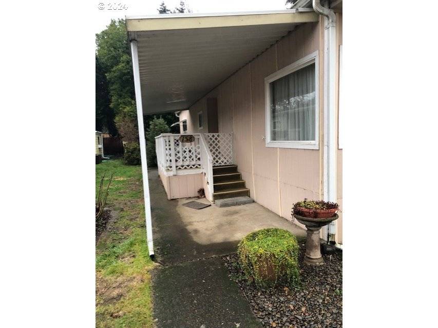 Eugene, OR 97408,1475 GREEN ACRES RD #158