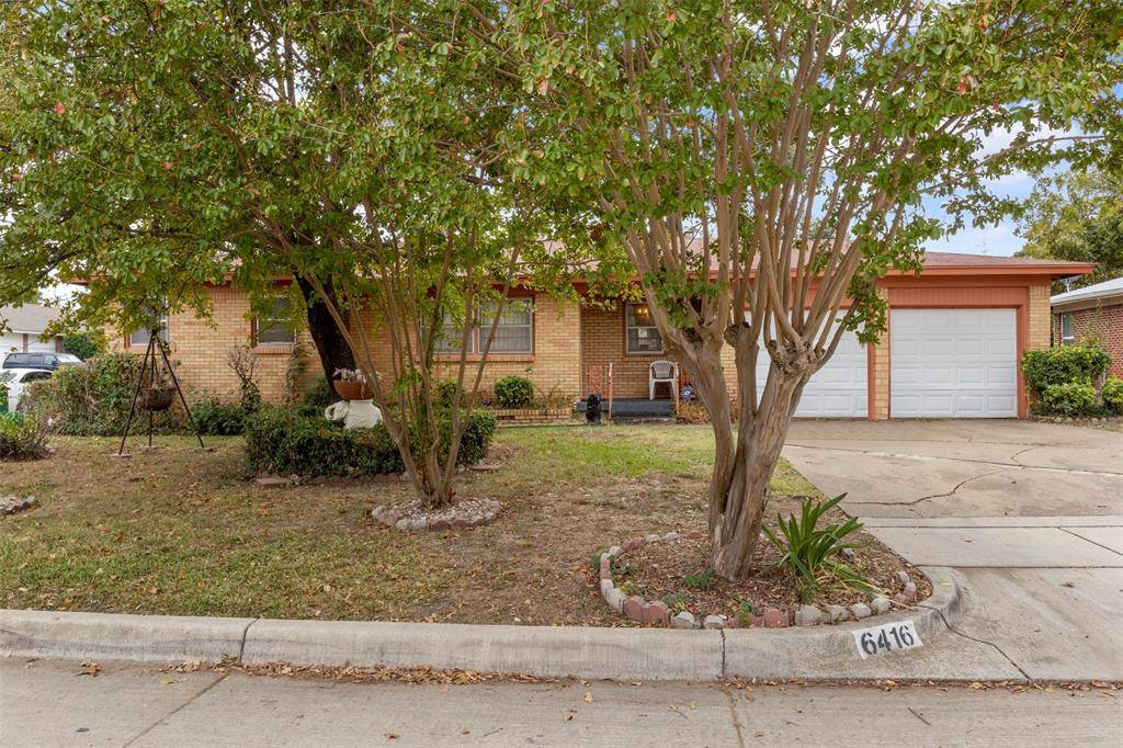 Fort Worth, TX 76112,6416 Lambeth Lane