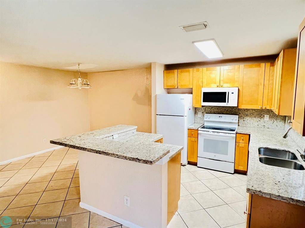 Miramar, FL 33025,8656 SW 22nd Ct