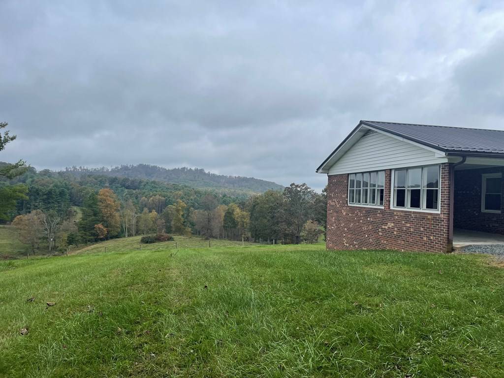 Galax, VA 24333,79 SW 79 Sandpiper Lane