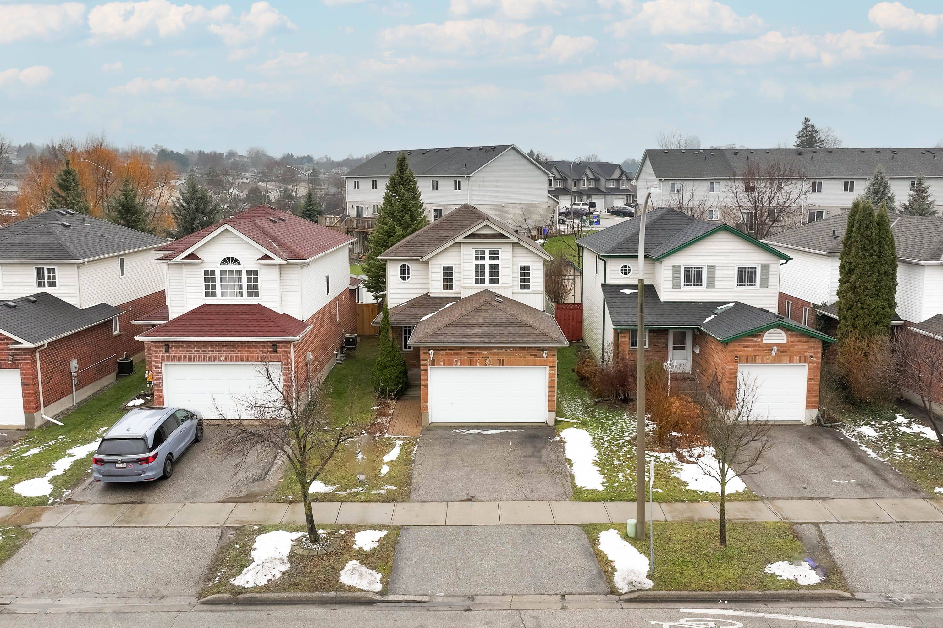 Kitchener, ON N2N 3M3,85 Eastforest TRL