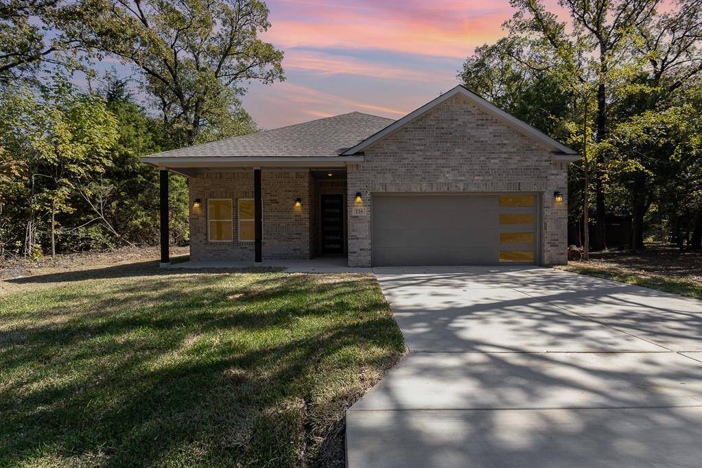 Trinidad, TX 75163,116 Oakwood Drive