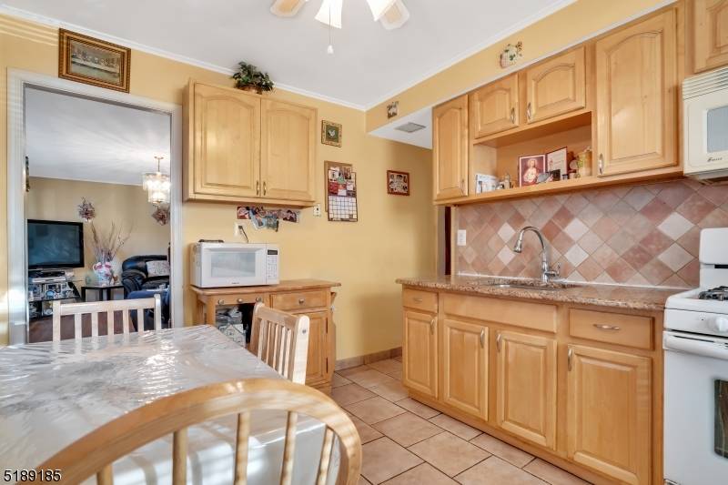 Saddle Brook Twp., NJ 07663,278 Madison Ave