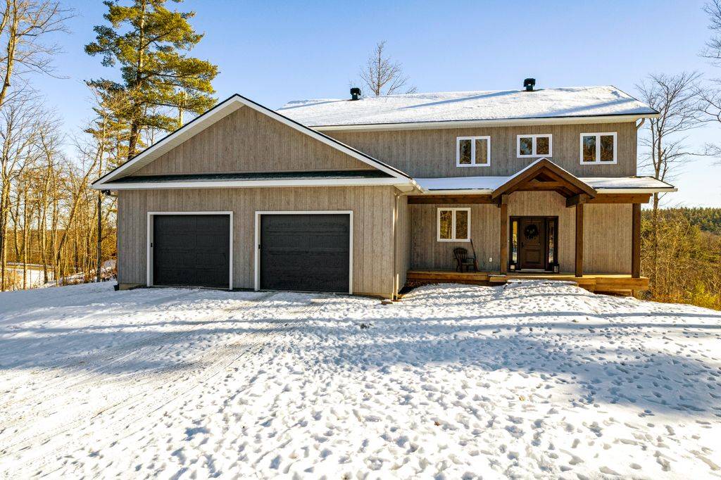 Greater Madawaska, ON K0J 1H0,1074 BARRETT CHUTE RD