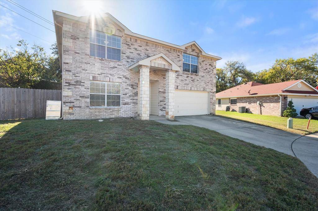 Dallas, TX 75051,1306 Kiwi Court