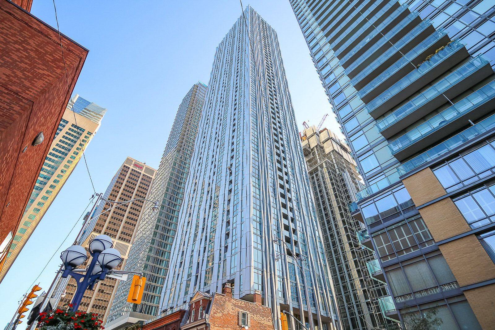 Toronto C02, ON M4W 0B1,1 Yorkville AVE #2802