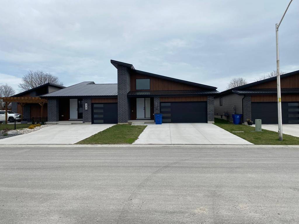 Chatham-kent, ON N7V 0R8,11 Clara CRES