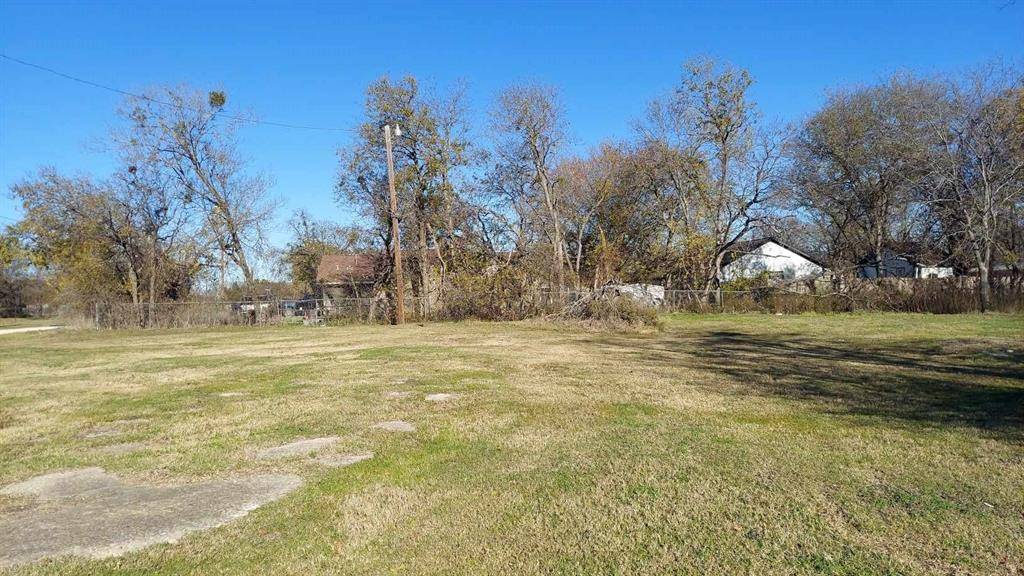 Corsicana, TX 75110,1404 E 10th Avenue